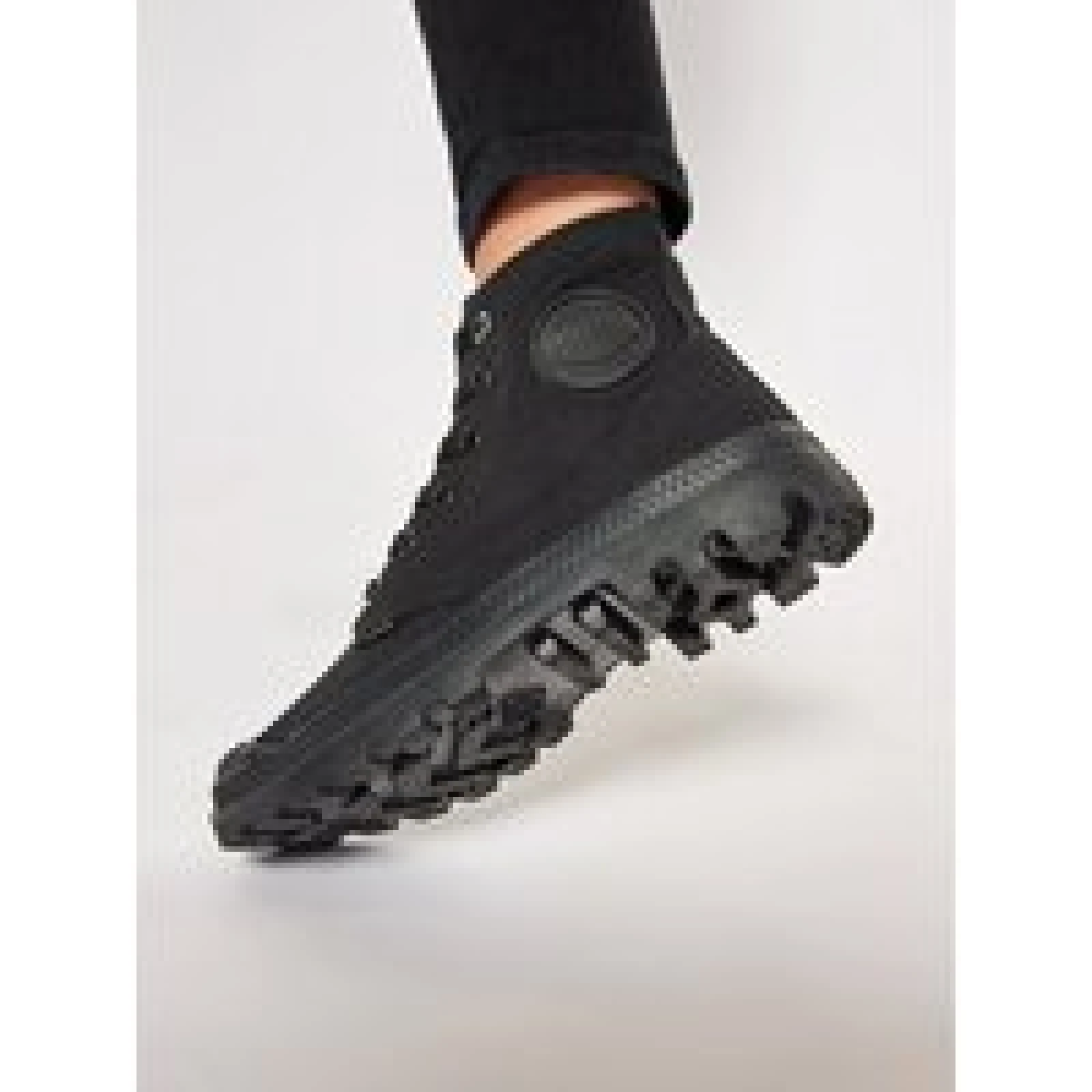 Palladium Pohodni čevlji Mono Chrome 73089-001-M Črna · záber 1