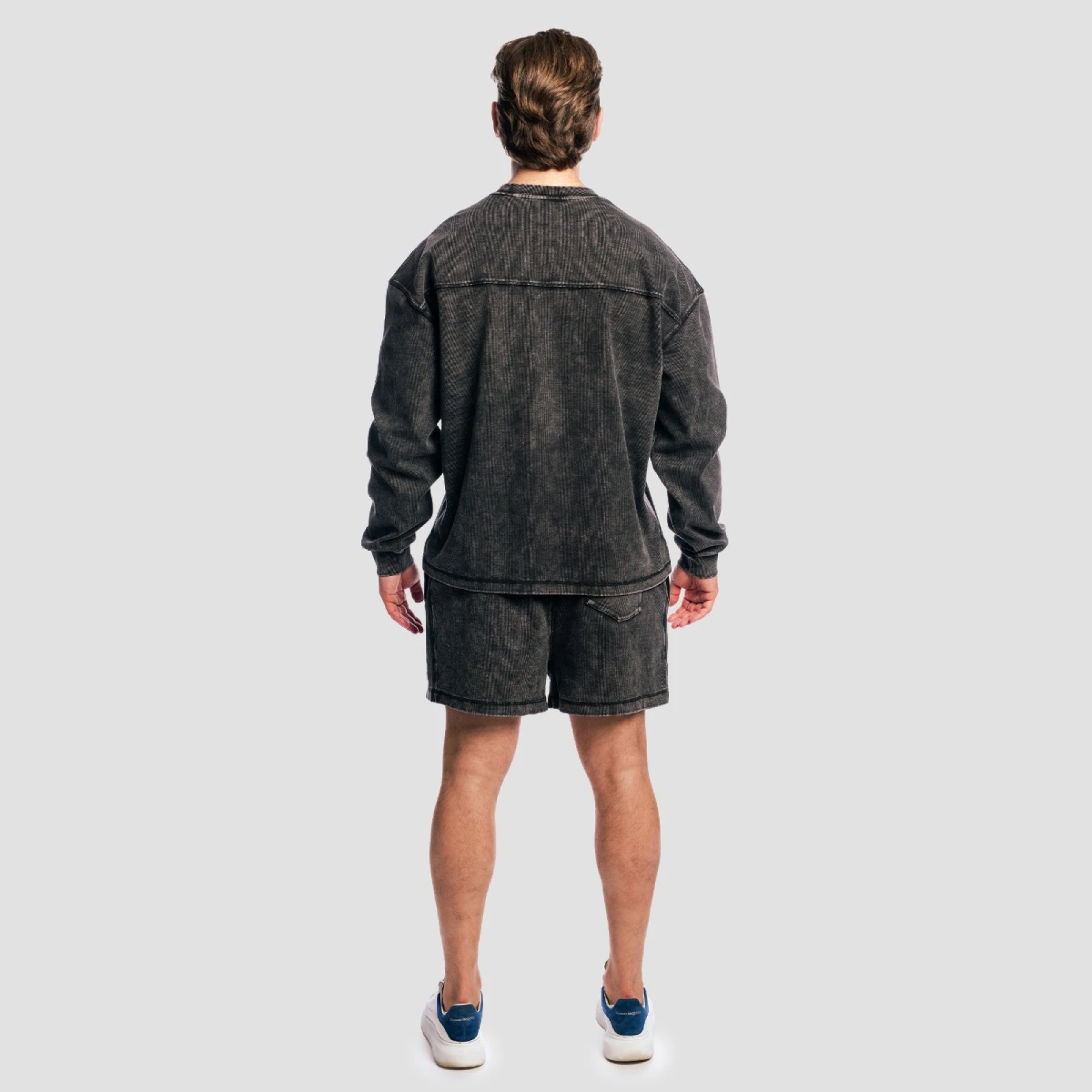 GymBeam Pulover Aura Washed Black - Barva: čierna | Starostna skupina: Odrasli | Teža: 0,73 g | Pakiranje: 24 · záber 6