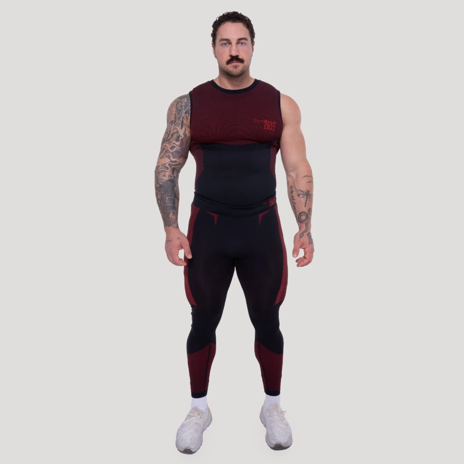 GymBeam OG1 brezšivni top brez rokavov Black/Red - Barva: čierna | Starostna skupina: Odrasli | Teža: 0,2305 g | Pakiranje: 90 · záber 6
