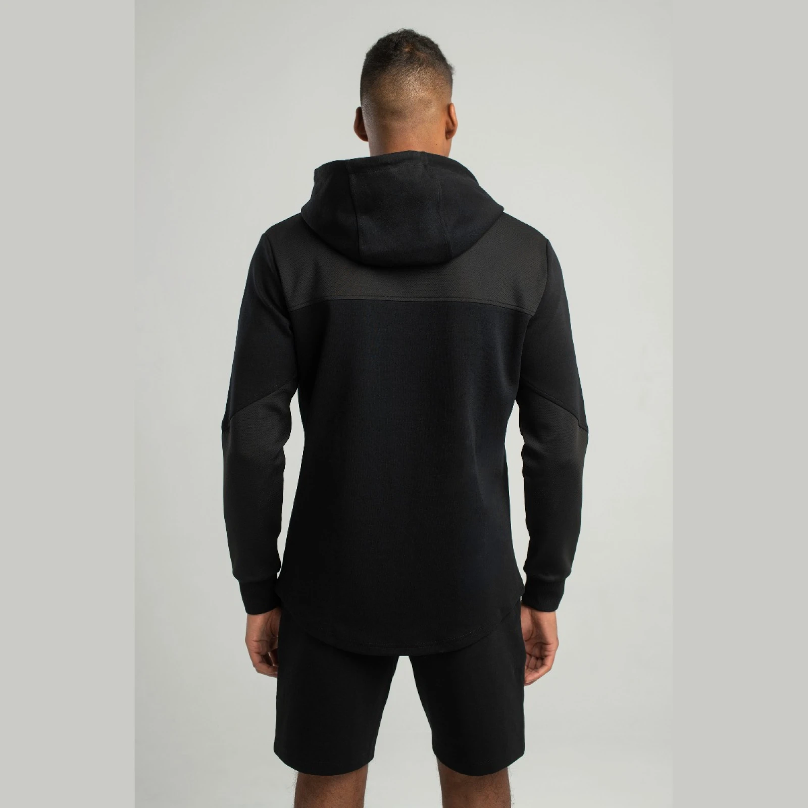 Jopa s kapuco Essential Zip Up Black - STRIX · záber 3