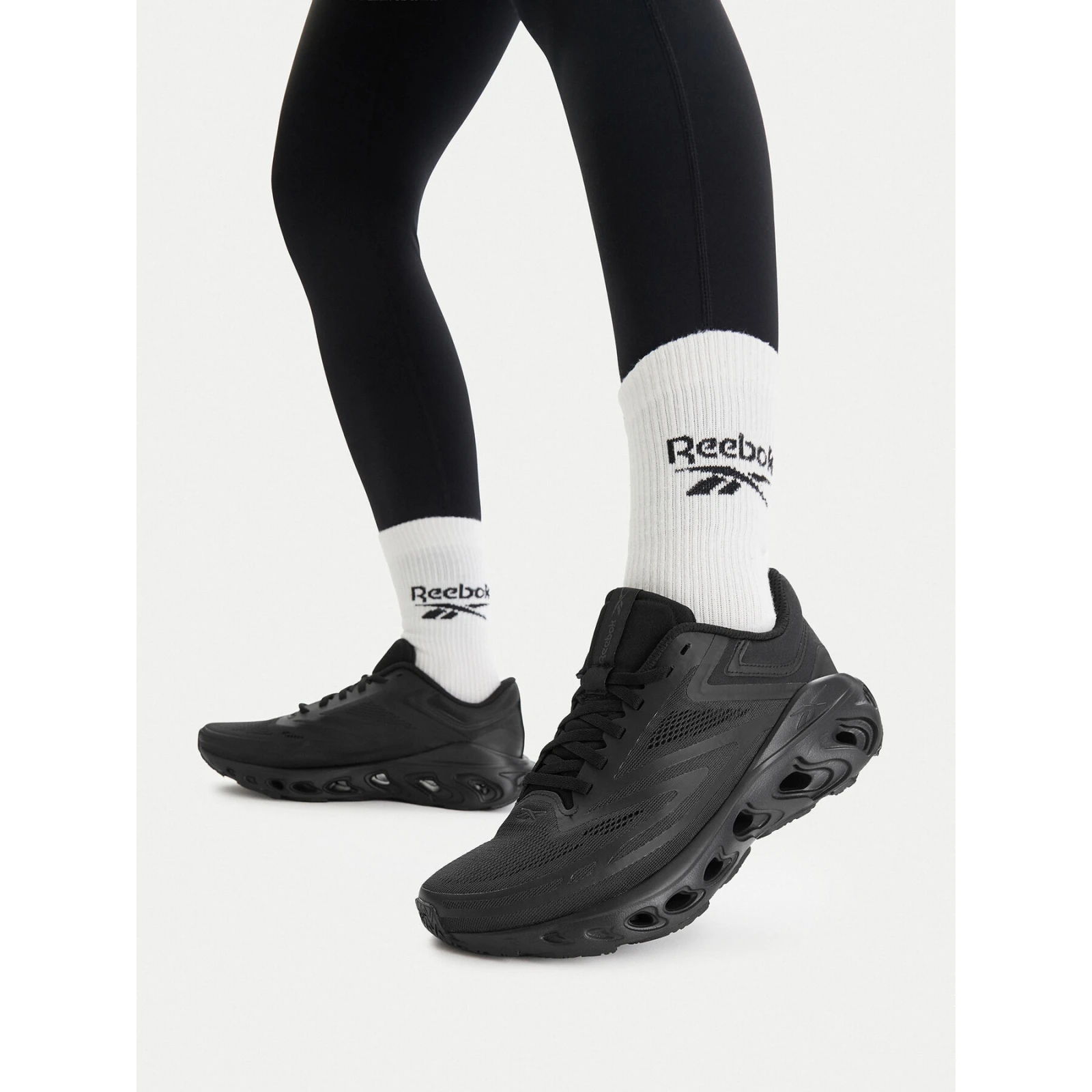 Superge Reebok SS-FUEL FLEX RUN 100235790 Črna · záber 2