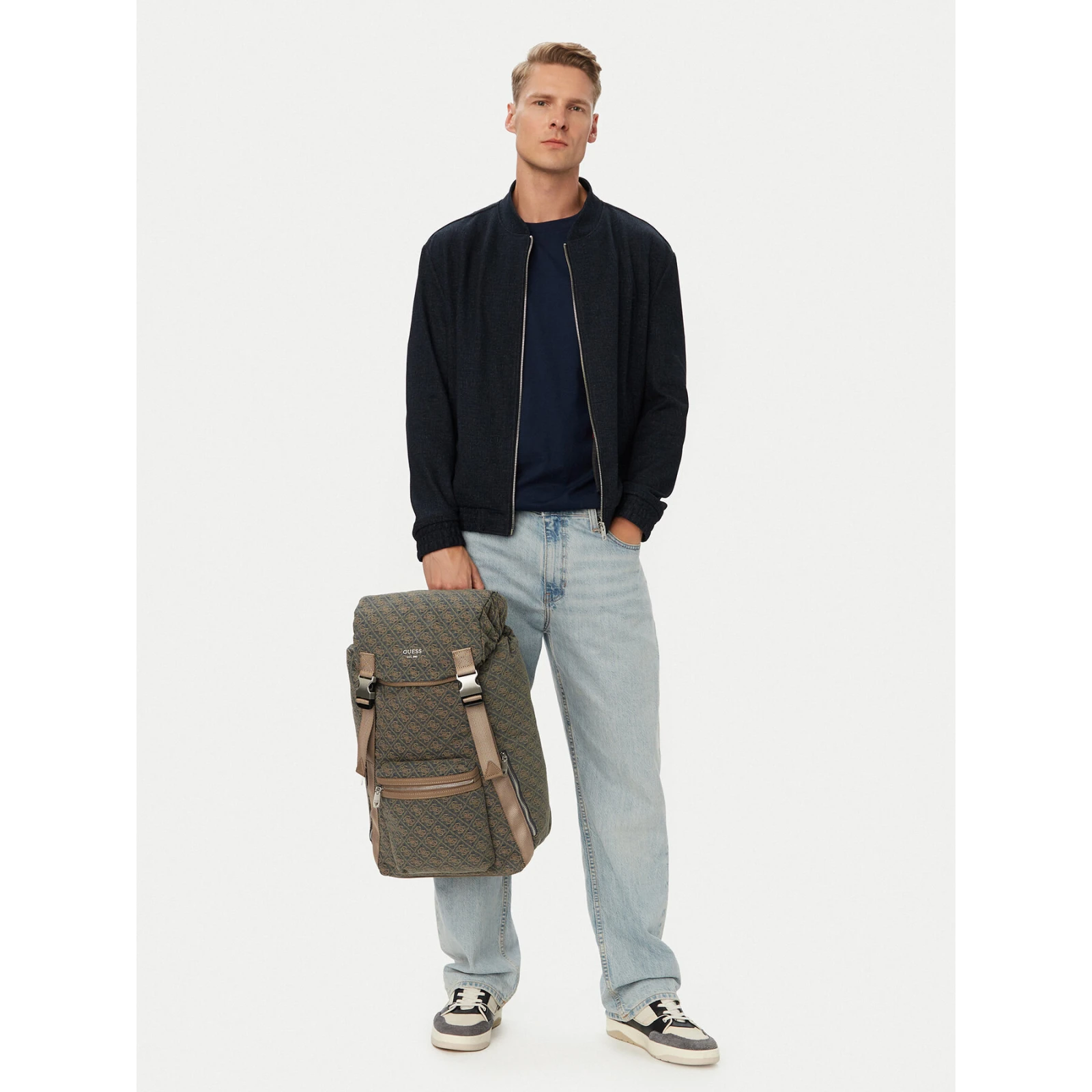 Nahrbtnik Guess Berlin HMBEWD P6311 Modra · záber 2