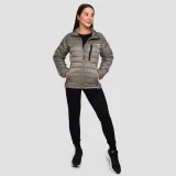GymBeam Ženska jakna Puffer Vetiver/Black - Velikost: XL | Barva: čierna, zelená | Starostna skupina: Odrasli | Teža: 0,52 g | Pakiranje: 20 · záber 6