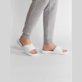 Mizuno Natikači Relax Slide 2 11GJ2020 Bela · záber 2
