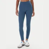 Girlfriend Collective Pajkice Compressive 4007 Zelena Slim Fit · záber 2