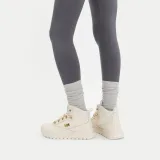 Helly Hansen Trekking čevlji Victoria 11818 Écru · záber 2