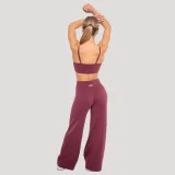 GymBeam Ženske ravne hlače Flow Wine · záber 6