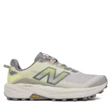 Tekaški čevlji New Balance Rebel Trail WRBT675 Siva · záber 2