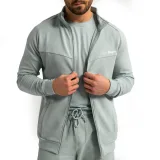 GymBeam Moška Zip Up jopica Limitless Eucalypt - Velikost: XXXL | Barva: zelená | Starostna skupina: Odrasli | Teža: 0,556 g · záber 6
