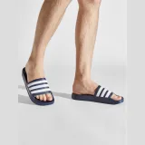 adidas Natikači Adilette Shower GZ5920 Mornarsko modra · záber 2