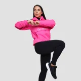 GymBeam Ženska dežna jakna Smock Fuchsia - Velikost: XL | Barva: ružová | Starostna skupina: Odrasli | Teža: 0,36 g | Pakiranje: 20 · záber 6