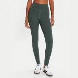 Girlfriend Collective Pajkice Compressive 4007 Zelena Slim Fit · záber 5
