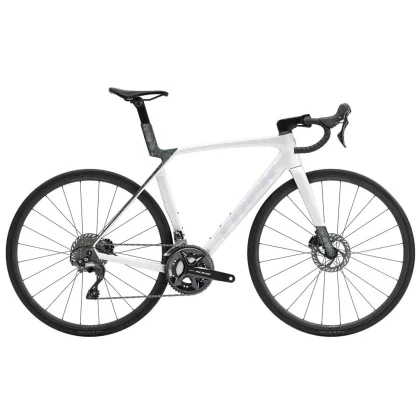 Trek Madone SL 5 Gen 8 Gloss Crystal White/Matte Deep Smoke 2026