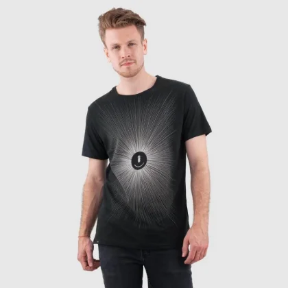 Woox All-seeing triko