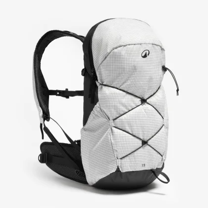 QUECHUA Turistický batoh MH500 Light 15 l biely jedna veľkosť