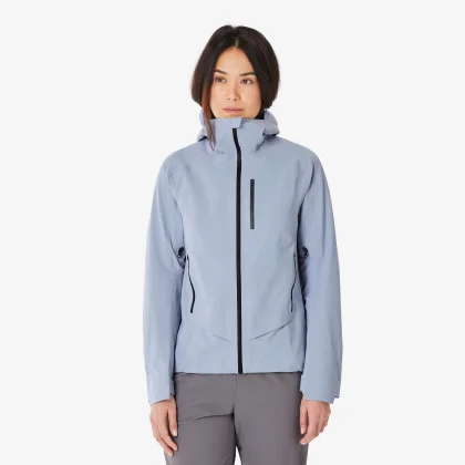 QUECHUA Dámska nepremokavá turistická bunda MH900 fialová 2XL