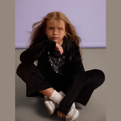 T-shirt regular s potlačou dievčenské - sivý
