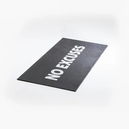 SOMEONE SOMEWHERE FREELETICS podložka na cvičenie s nápisom „No excuses“ bez