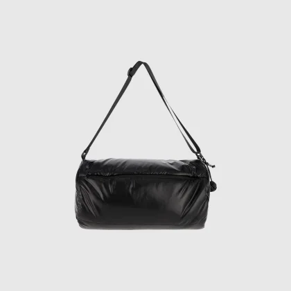 Taška cez rameno Torba barrel bag - čierna