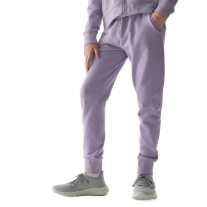 Lány melegítőnadrágok 4F JUNIOR TROUSERS-4FJWSS24TTROF587-52S-LIGHT VIOLET