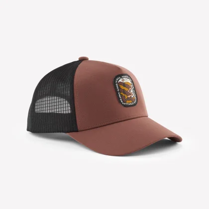 FORCLAZ Turistická šiltovka Trucker 500 škoricovo-čierna bez