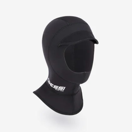 CRESSI Neoprénová kukla Peaked Hood s hrúbkou 2 mm a šiltom čierna M