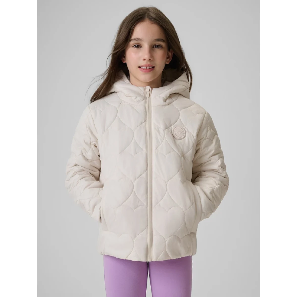 Dievčenská bunda s kapucňou 4F JUNIOR DOWN JACKET F0846-12S-CREME · záber 2