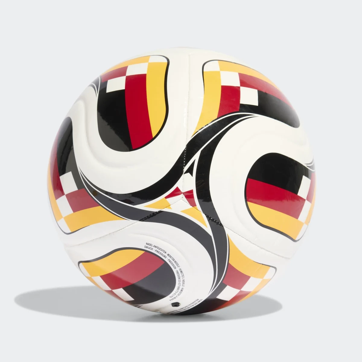 ADIDAS ADIDAS Trionda Club Nemecko domáca futbalová lopta 5 · záber 2