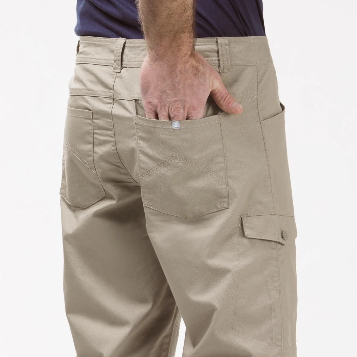 QUECHUA Pánske turistické bermudy NH500 3XL-4XL · záber 2