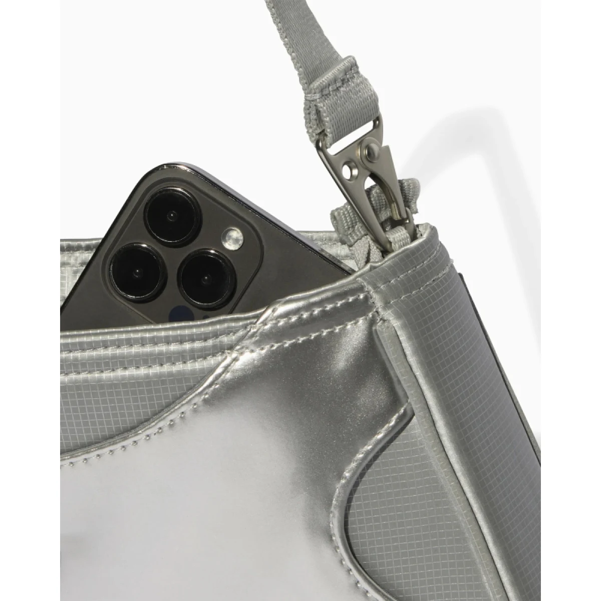 Dámska taška cez rameno ADIDAS CLUTCH SH BAG SILVMT · záber 5