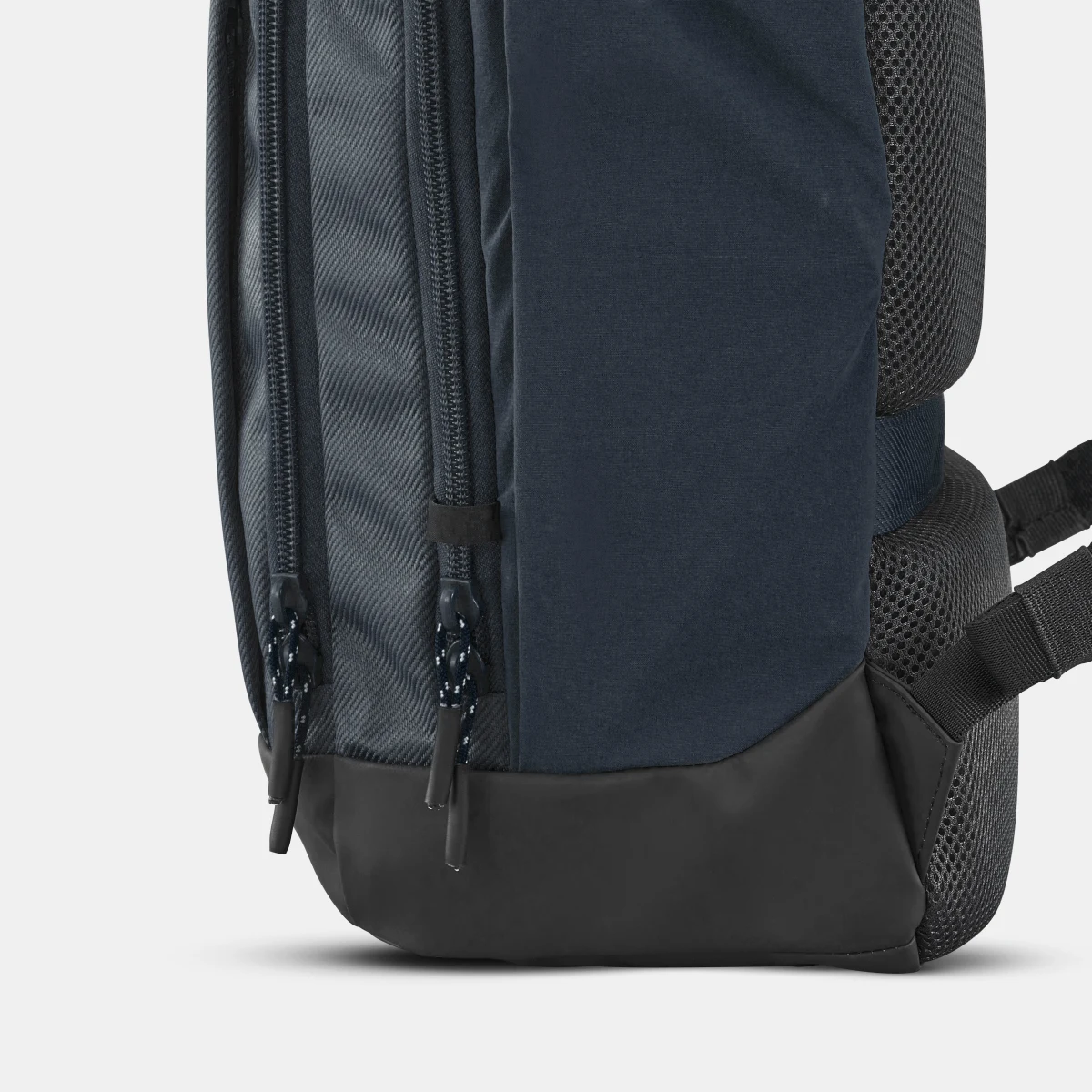 QUECHUA Turistický batoh NH Escape 500 s objemom 16 litrov 17 l · záber 2