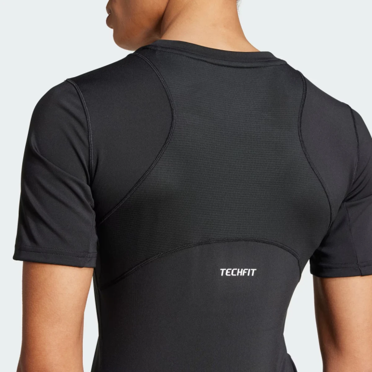 Dámske tréningové tričko s krátkym rukávom ADIDAS TF TRAIN T BLACK · záber 5