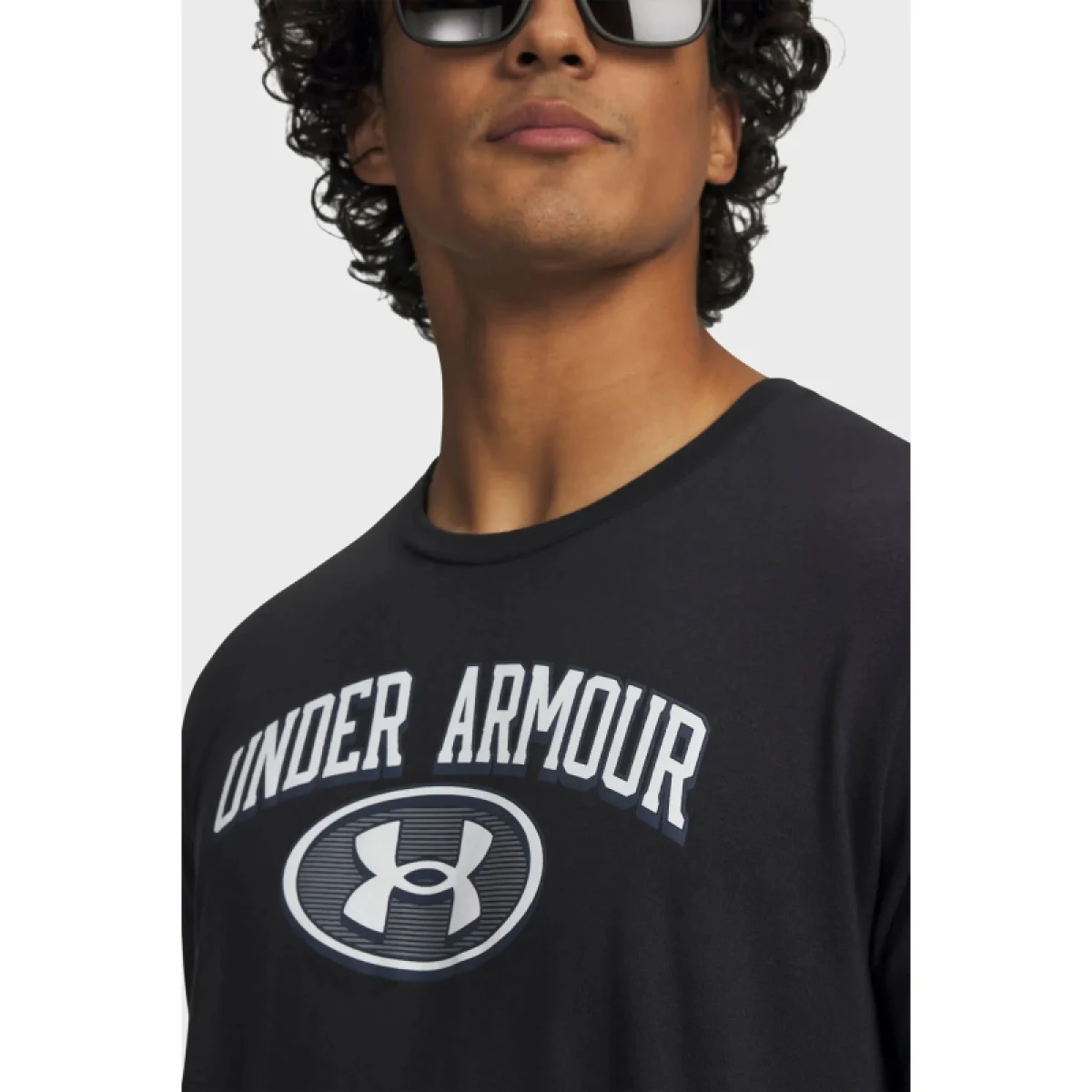 Pánske tričko s krátkym rukávom UNDER ARMOUR UA M WM Locker Tag SS-BLK · záber 4