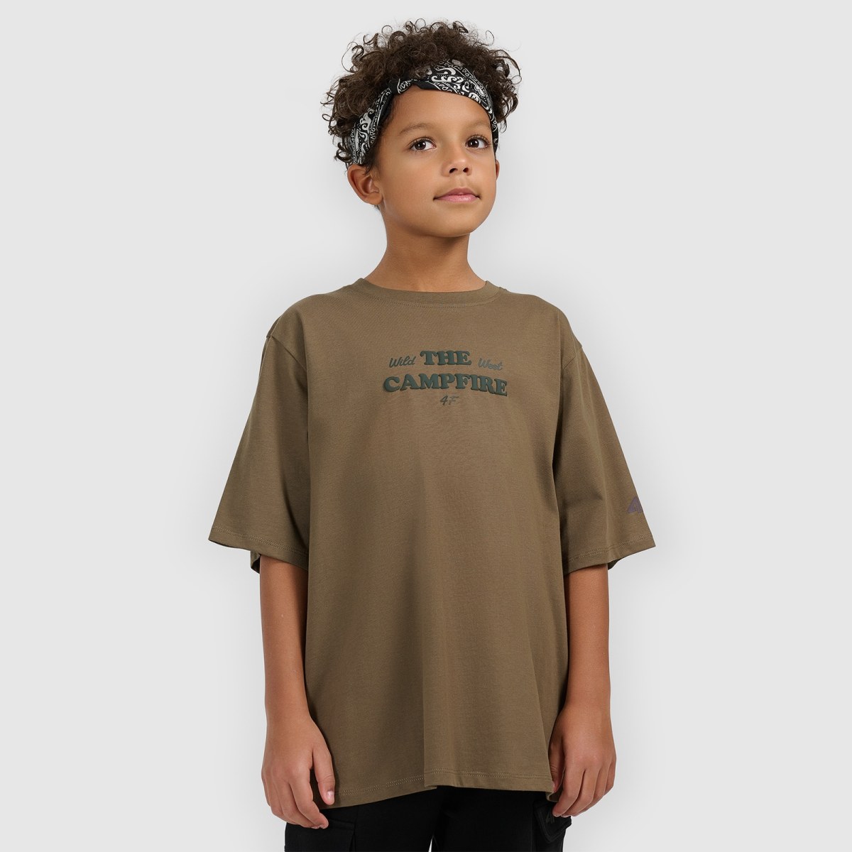 T-shirt loose s potlačou chlapčenský - khaki · záber 1