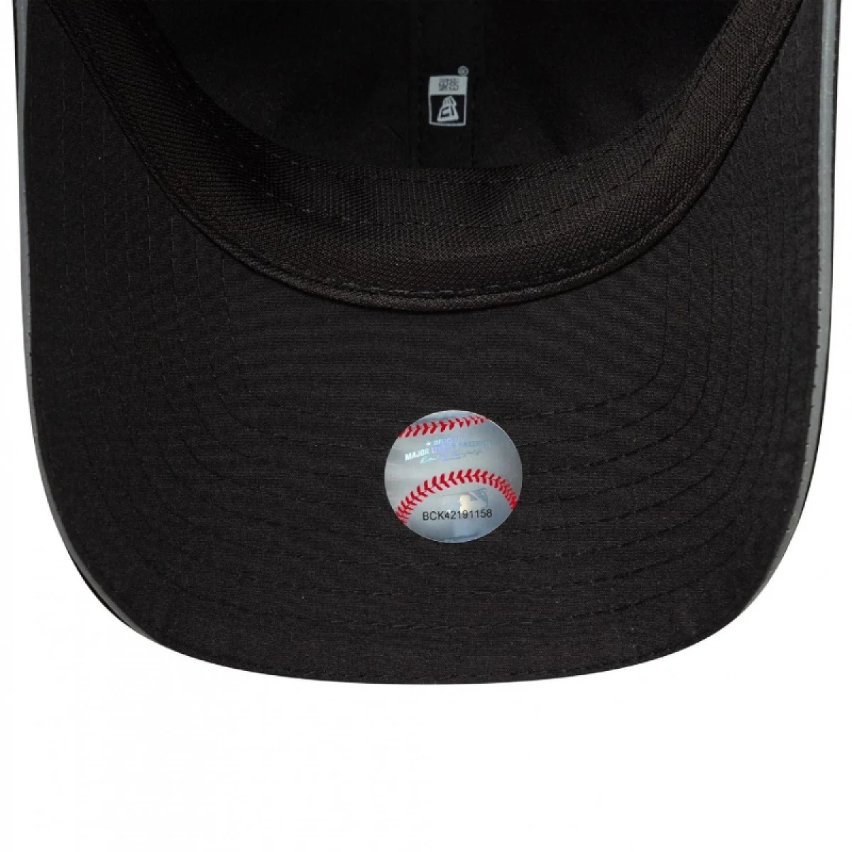 Dámska šiltovka NEW ERA Wmns MLB Open back cap NEYYAN · záber 4