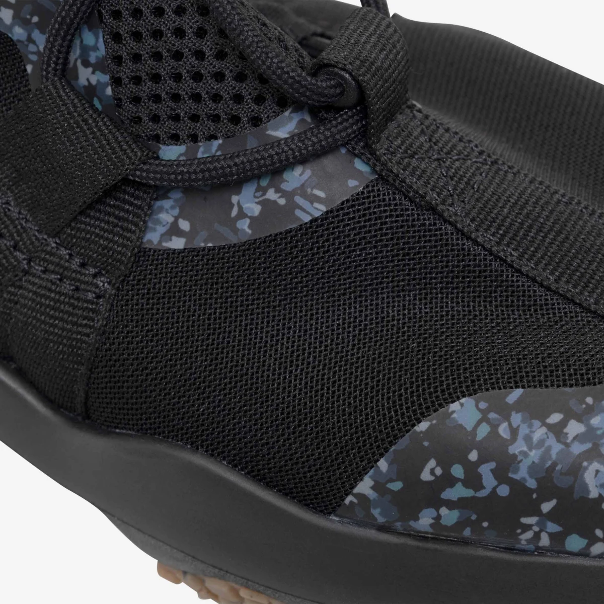 DECATHLON Obuv do vody Aquasneaker 500 čierna 46 · záber 2