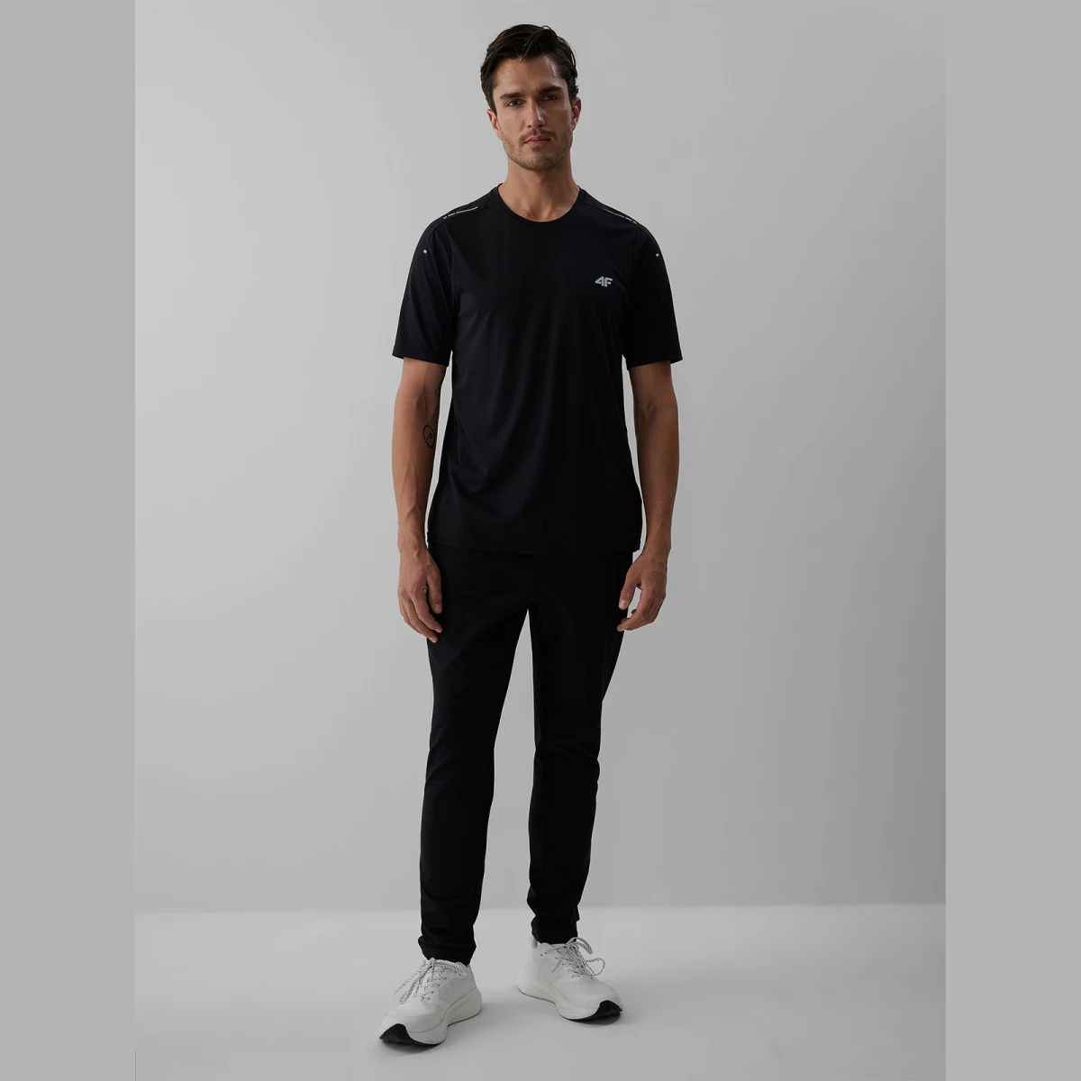 FUNKČNÉ TSHIRT - Farba: čierna · záber 6