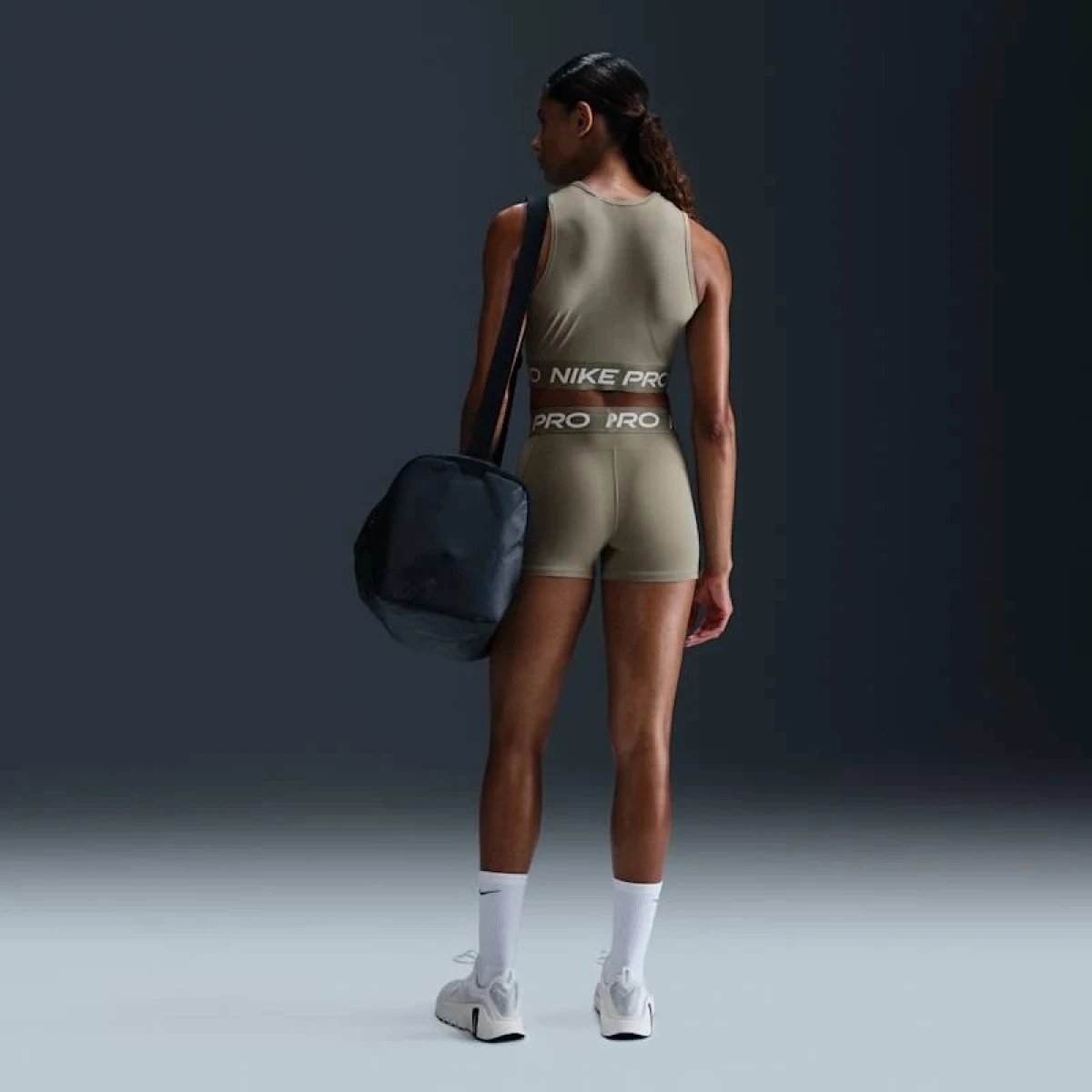 Dámské tréninkové tílko NIKE PRO DF 365 CROP TANK-320-Beige · záber 5