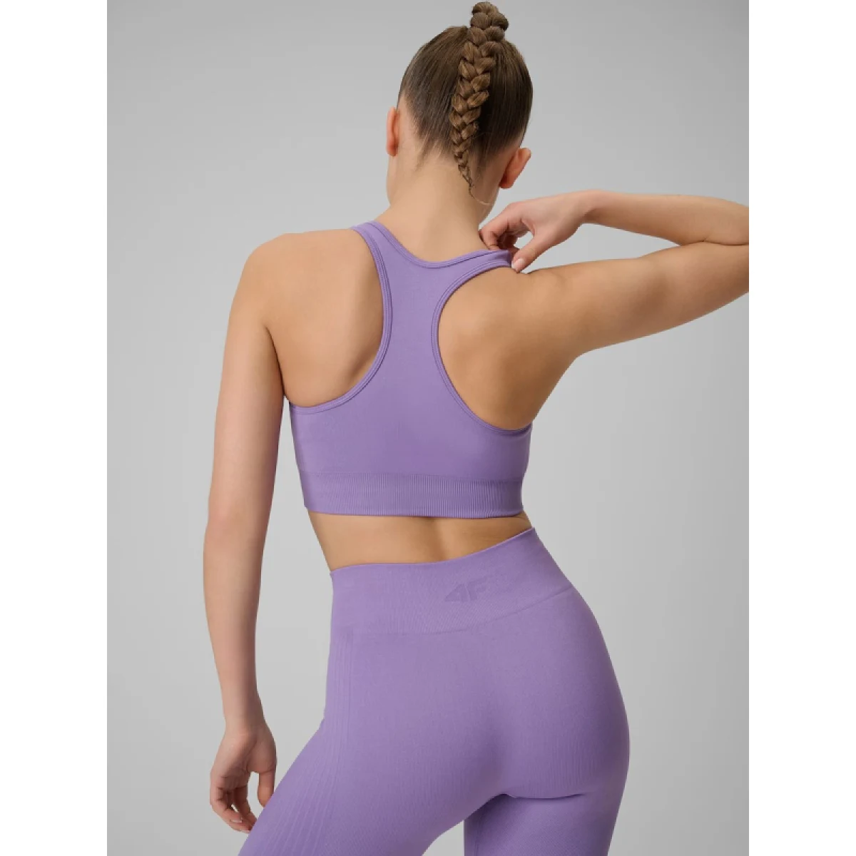 Dámska tréningová športová podprsenka 4F SPORT BRA F242-51S-VIOLET · záber 4