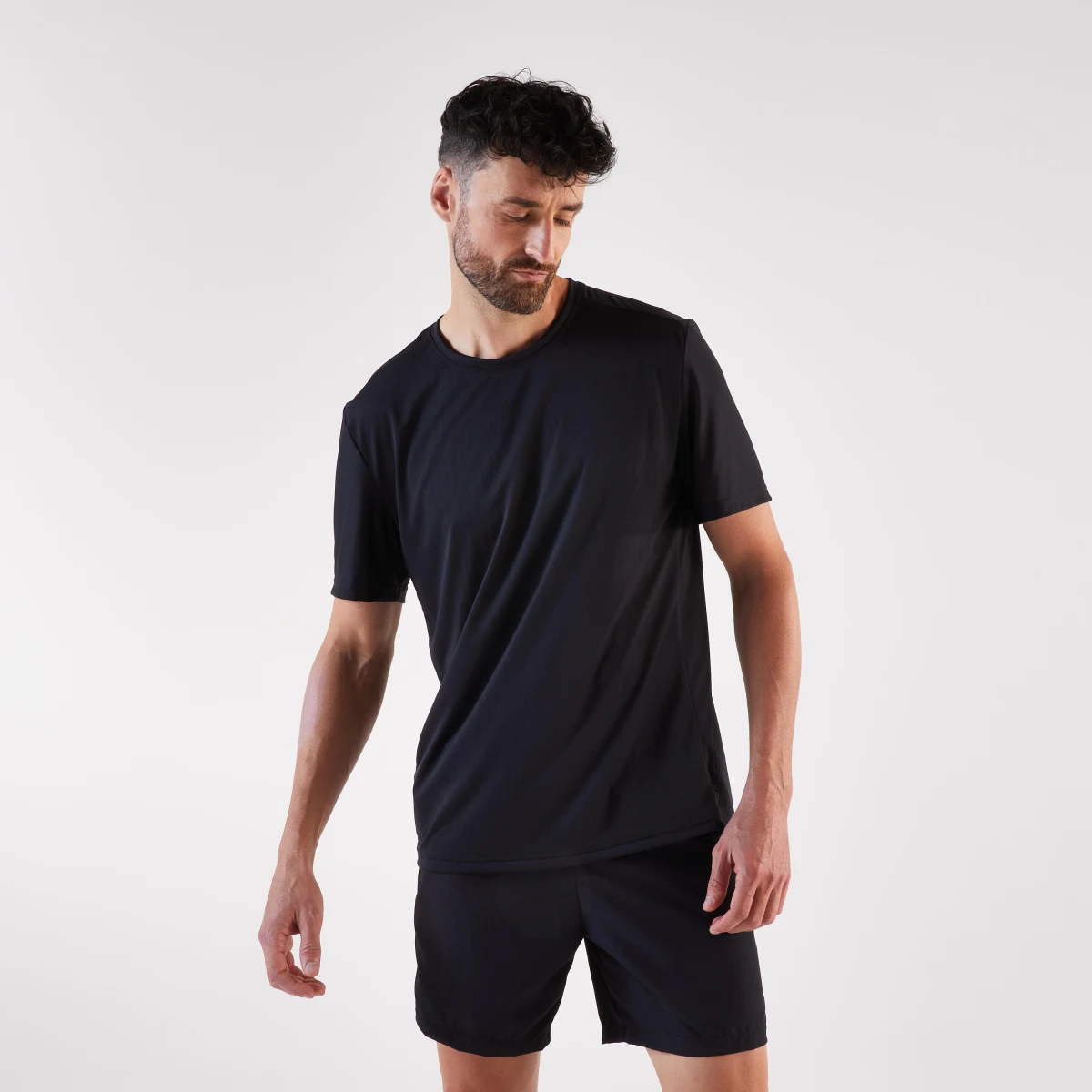 KIPRUN Pánske bežecké tričko Run 100 čierne 2XL · záber 1