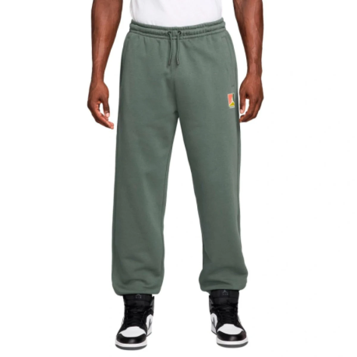 Pánske tepláky NIKE JORDAN M J BRK GFX PANT · záber 1