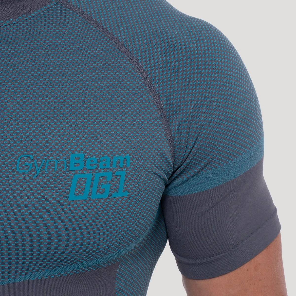 GymBeam OG1 Seamless T-shirt Grey/Blue - Méret: M | Szín: Szürke | Tömeg: 0,2289 g | Csomag: 85 · záber 2