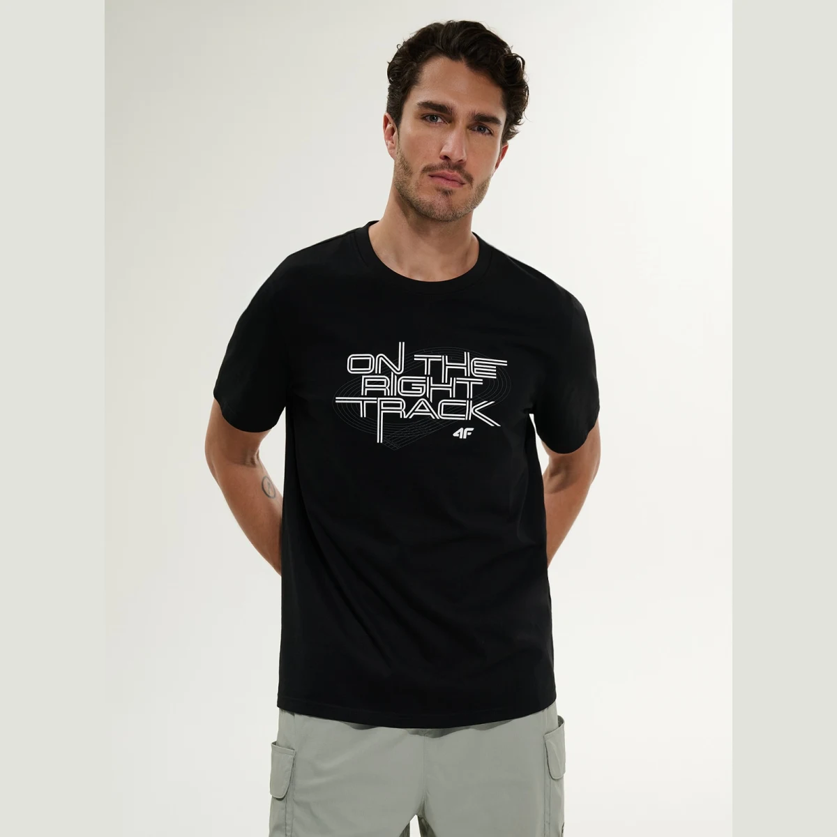 T-shirt regular s potlačou pánsky - čierny · záber 7