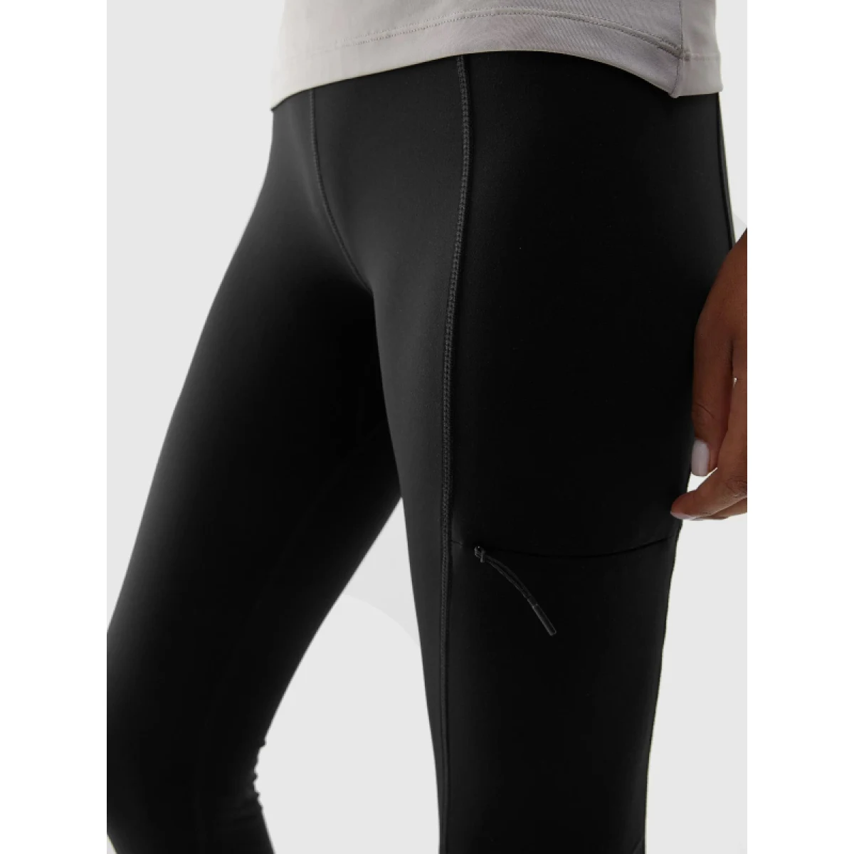 Dámské turistické zateplené legíny 4F TROUSERS FNK-AW23TFTRF404-20S-DEEP BLACK · záber 5