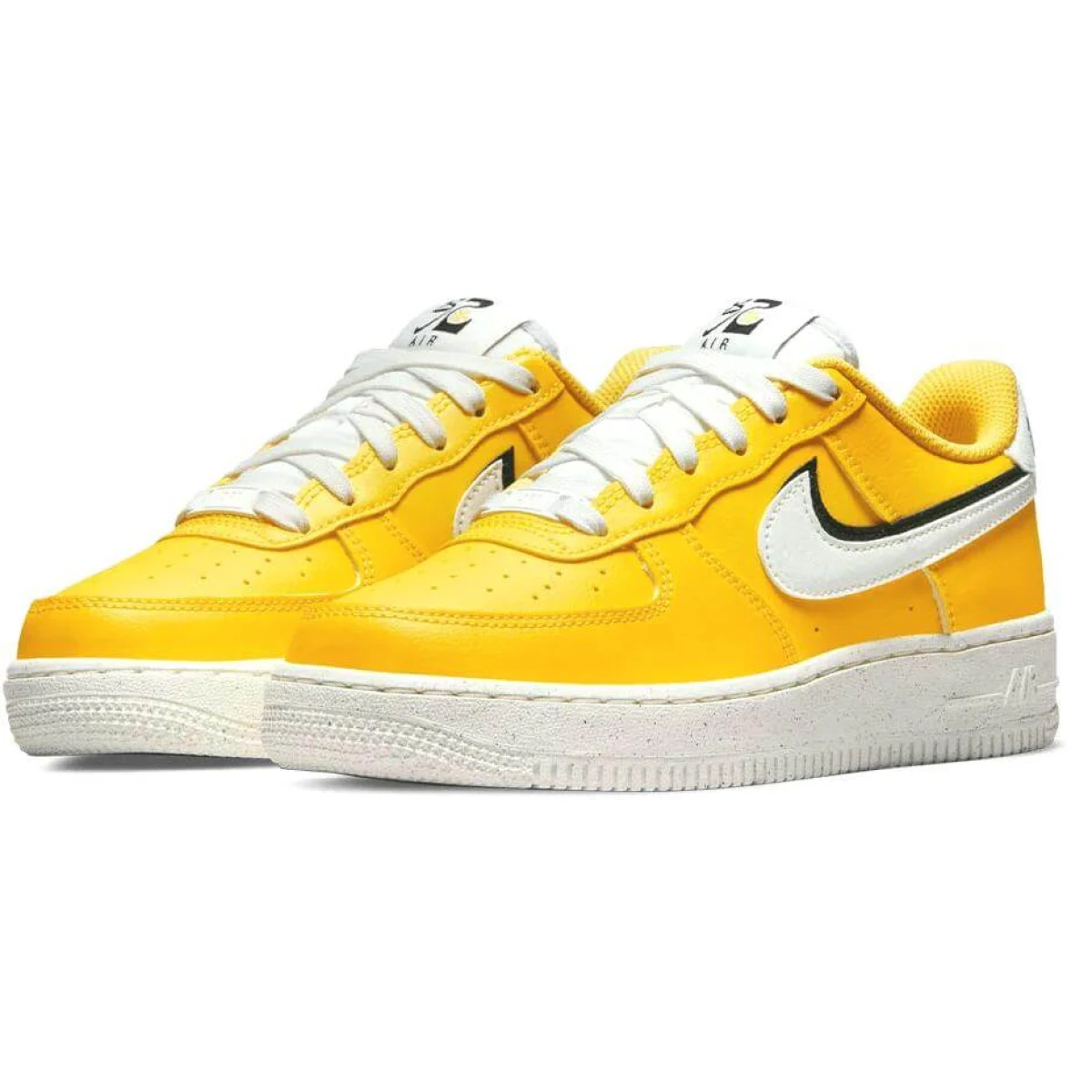 Nike Air Force 1 LV8 (gs) - 36,5 · záber 5