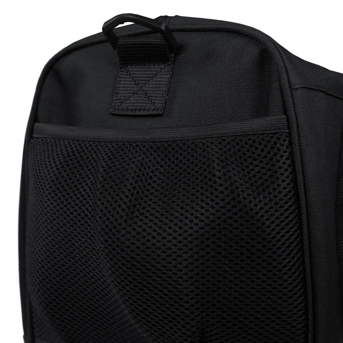 GymBeam Sportovní taška Duffle all black · záber 2