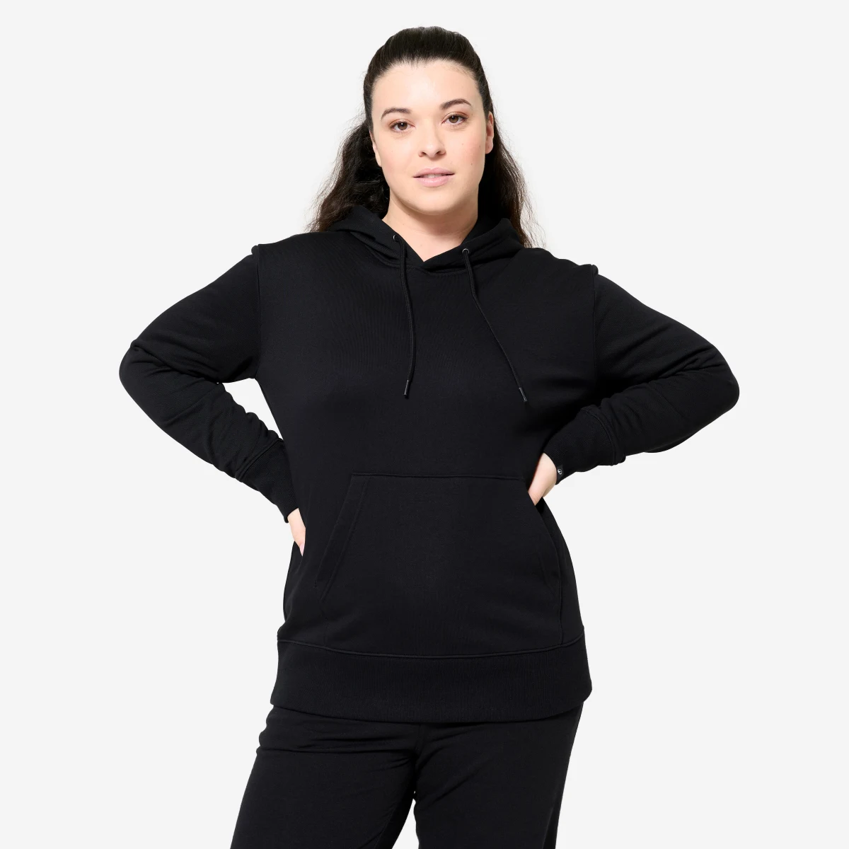 DOMYOS Dámska fitness mikina s kapucňou bavlnená ultra čierna S · záber 1
