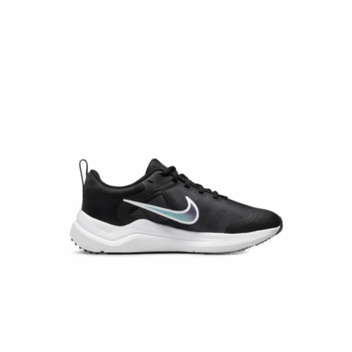 Juniorská sportovní obuv (tréninková) NIKE Downshifter 12 black dark smoke grey white · záber 1