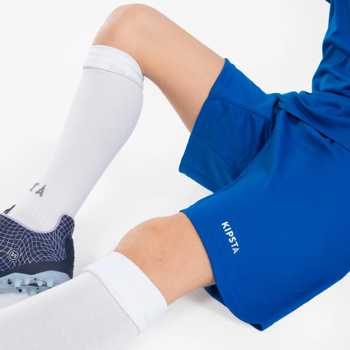 KIPSTA Detské futbalové šortky Essentiel modré 5-6 r (113-122 cm) · záber 2