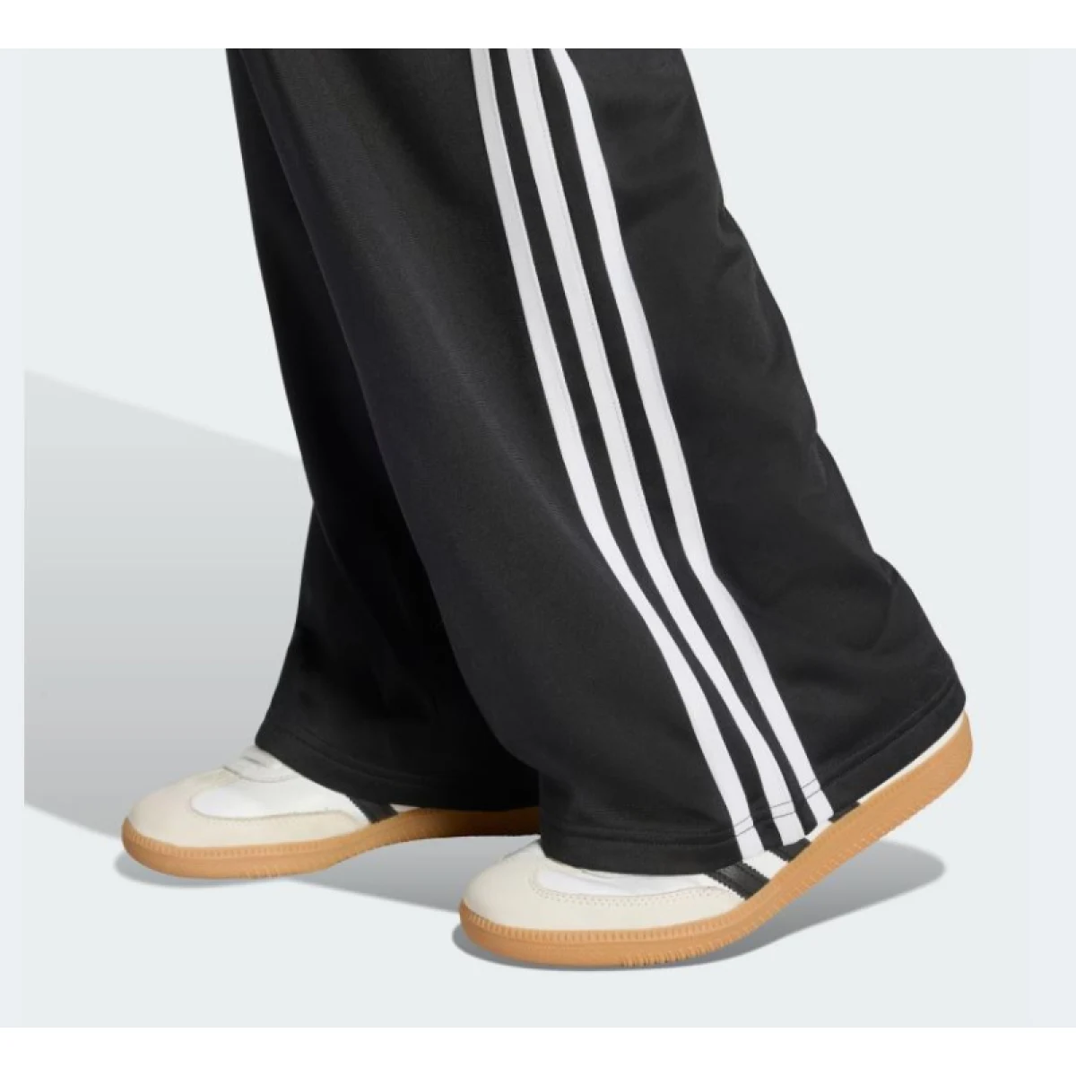Dámske tepláky ADIDAS ORIGINALS SMOCKED FB TP BLACK · záber 4